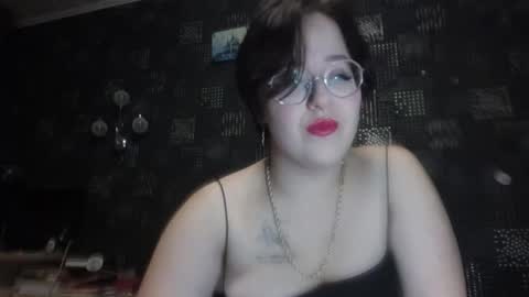 vanessashadow online show from September 30, 2025, 4:23 pm