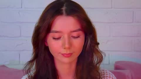 VanessaVienne online show from March 27, 2026, 4:29 pm