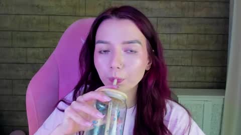VanessaVienne online show from May 16, 2026, 4:17 pm