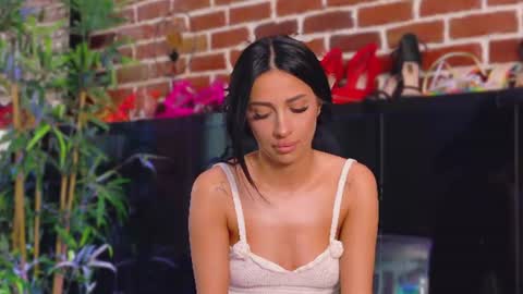 Vanessa online show from June 21, 2026, 4:31 pm
