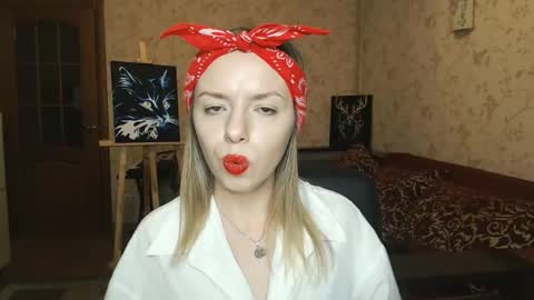 VanillaMuffin online show from February 19, 2025, 10:12 am