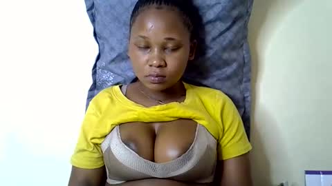 vanillavenus online show from October 11, 2025, 3:28 am