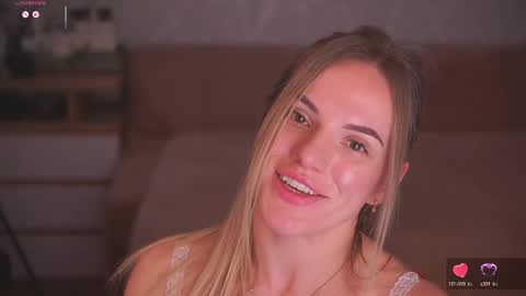 Sophie online show from May 10, 2026, 10:04 pm