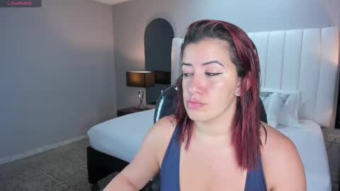 Snapshot of vanitysex chatting on March 6, 2025, 11:36 am Karine online show from March 6, 2025, 11:36 am