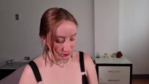 Elizabeth online show from September 20, 2025, 8:10 pm