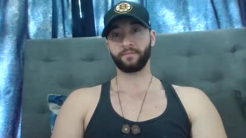 Snapshot of vann_helsing chatting on January 17, 2025, 4:26 pm Van online show from January 17, 2025, 4:26 pm