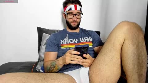 Snapshot of vann_helsing chatting on March 6, 2025, 6:59 pm Van online show from March 6, 2025, 6:59 pm