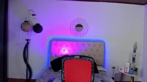 Snapshot of vanne_cooper_ chatting on October 9, 2025, 1:03 am Vanne online show from October 9, 2025, 1:03 am