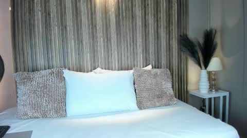 Snapshot of vannecamiel chatting on October 24, 2025, 11:39 am V A N N E S A online show from October 24, 2025, 11:39 am