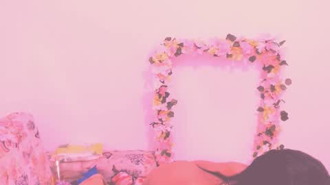 VANNESA online show from April 6, 2026, 6:53 pm