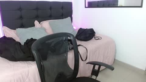 vane online show from February 8, 2026, 11:08 pm