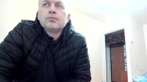 vano_822 online show from November 15, 2025, 8:05 pm