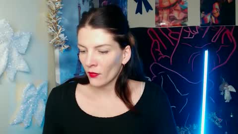 Vanessa online show from January 7, 2026, 4:42 pm