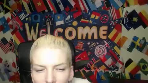 Vanessa online show from April 3, 2026, 4:49 pm