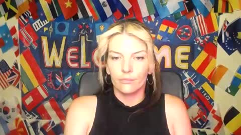 Snapshot of vanrey_ chatting on July 10, 2026, 5:26 pm Vanessa online show from July 10, 2026, 5:26 pm