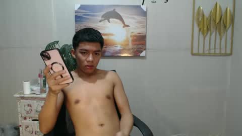 vanxxx2005 online show from December 14, 2024, 7:46 pm