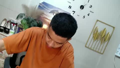 vanxxx2005 online show from February 12, 2025, 9:22 pm