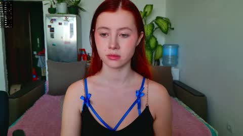 Snapshot of vasilisa_lik chatting on February 15, 2026, 4:31 am Vasilisa lik online show from February 15, 2026, 4:31 am