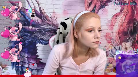 Snapshot of vasya_sylvia chatting on December 5, 2024, 9:17 am Vasya Sylvia online show from December 5, 2024, 9:17 am