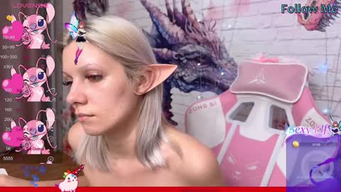 Snapshot of vasya_sylvia chatting on January 1, 2025, 6:38 pm Vasya Sylvia online show from January 1, 2025, 6:38 pm
