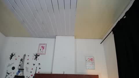 Snapshot of vauroracooper chatting on November 2, 2025, 1:08 am Aurora Cooper online show from November 2, 2025, 1:08 am