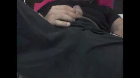 Snapshot of vavava0000 chatting on November 15, 2025, 5:09 pm HORNY ROCK online show from November 15, 2025, 5:09 pm