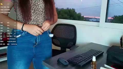 Victoria online show from October 7, 2025, 11:07 am