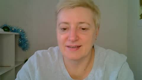 vea_motty online show from January 6, 2026, 8:29 am
