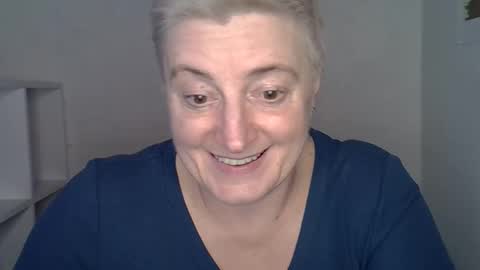 vea_motty online show from February 18, 2026, 2:57 pm