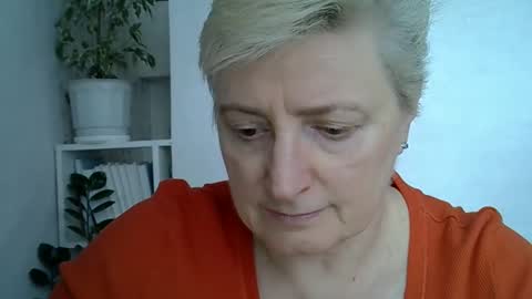 vea_motty online show from April 7, 2026, 11:10 am