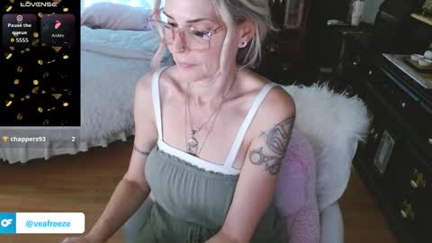 veafreeze online show from October 16, 2025, 5:52 am