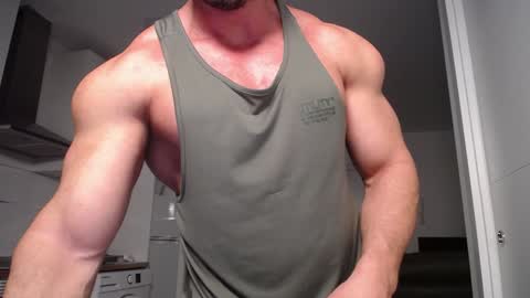 Snapshot of vecinito_ctb chatting on January 1, 2025, 5:44 pm Toni Martins online show from January 1, 2025, 5:44 pm