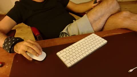 Snapshot of vedatsirke chatting on October 28, 2025, 8:33 pm vedatsirke online show from October 28, 2025, 8:33 pm