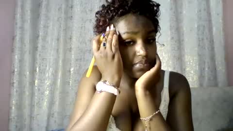 vee_quest online show from June 22, 2026, 3:25 am