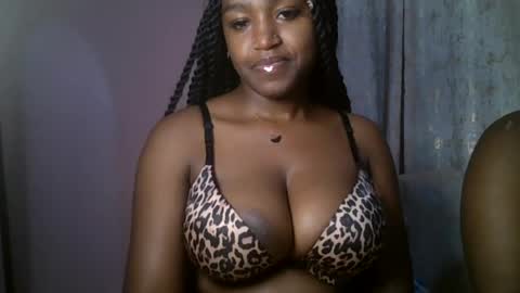 vee_quest online show from July 29, 2026, 10:41 pm