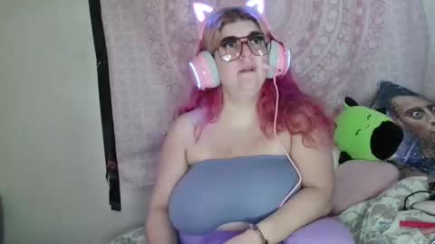 Snapshot of veelehanex3 chatting on February 9, 2025, 12:19 pm Veronica Lehane online show from February 9, 2025, 12:19 pm