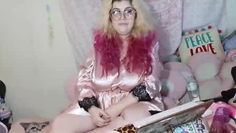 Veronica Lehane online show from June 10, 2026, 1:54 pm
