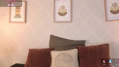 Vee Simons online show from November 13, 2025, 7:46 pm