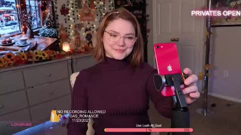 vegas_romance online show from November 24, 2025, 2:00 am