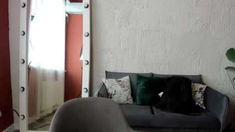 Barbara online show from October 10, 2025, 8:35 am