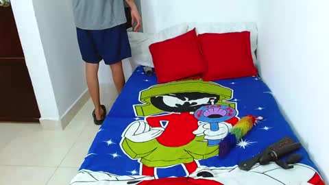 velk_hot1 online show from November 27, 2025, 3:14 pm