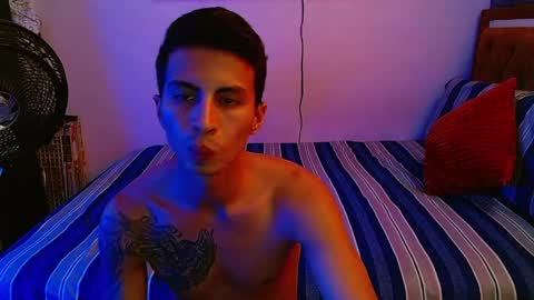 velk_hot1 online show from May 23, 2026, 4:44 pm