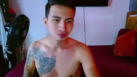 Snapshot of velk_hot1 chatting on June 17, 2026, 1:01 pm velk_hot1 online show from June 17, 2026, 1:01 pm