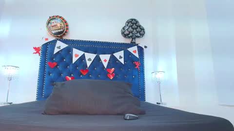 velora_nigth online show from February 24, 2026, 11:30 am