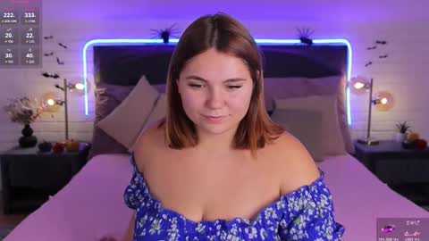 Velvet   Doll online show from November 2, 2025, 1:13 pm