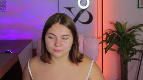 velvet__doll online show from October 1, 2025, 12:00 pm