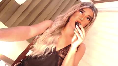Snapshot of velvet_fux chatting on December 6, 2024, 7:54 am Richy will make you fall in love online show from December 6, 2024, 7:54 am