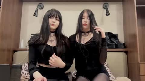 Snapshot of velvet_rose12 chatting on February 1, 2026, 1:37 am velvet_rose12 online show from February 1, 2026, 1:37 am