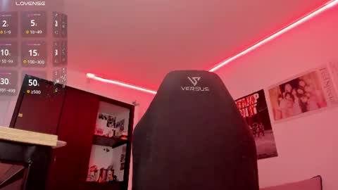Snapshot of velvet_skyn chatting on July 7, 2026, 4:33 pm juansito online show from July 7, 2026, 4:33 pm