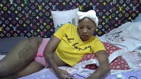 velvet online show from March 21, 2026, 1:16 pm